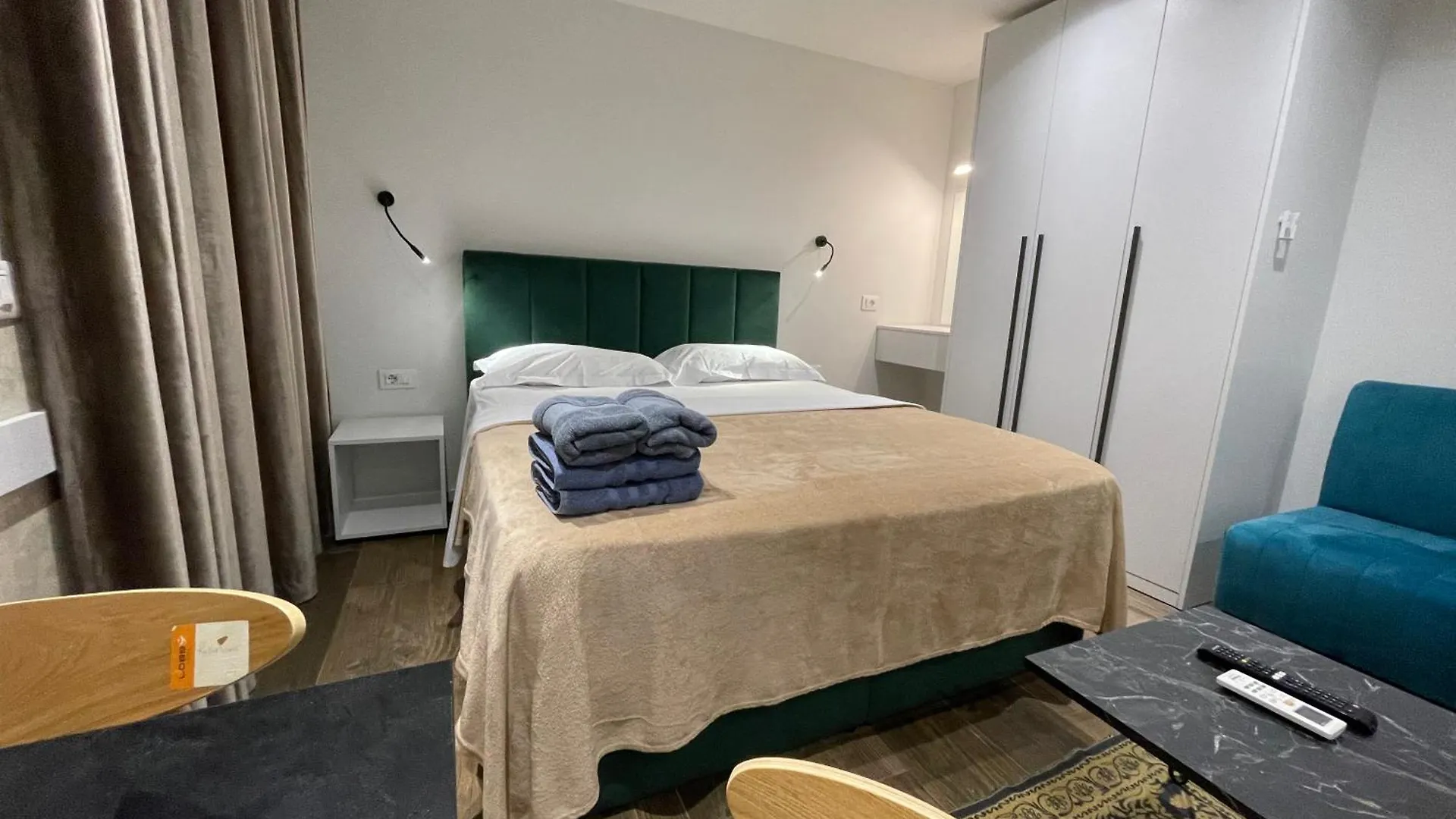 Le Petit Central Apartments Tirana